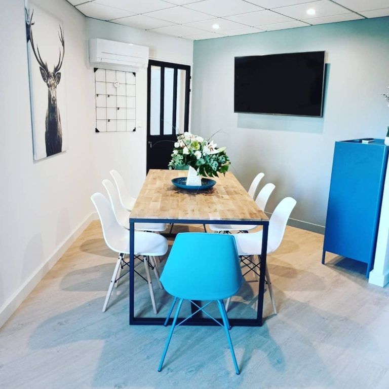 salle repas 1 768x767