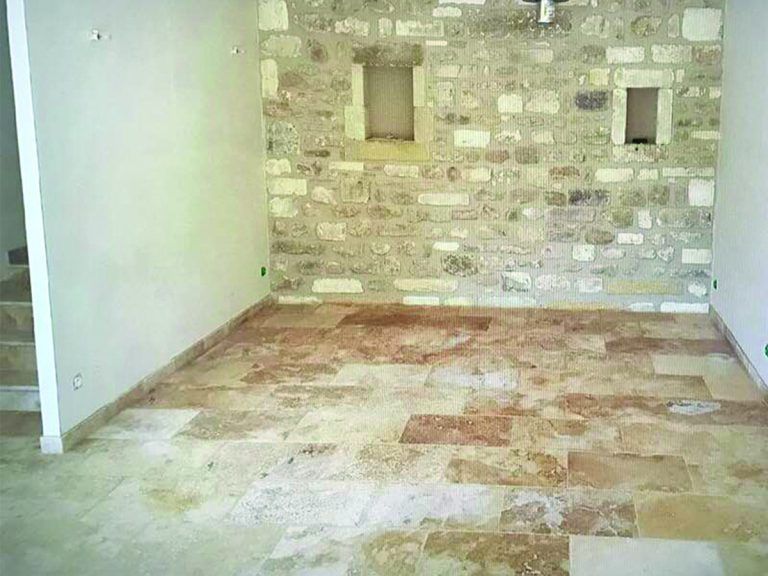 mur interieur en pierre 1 768x576